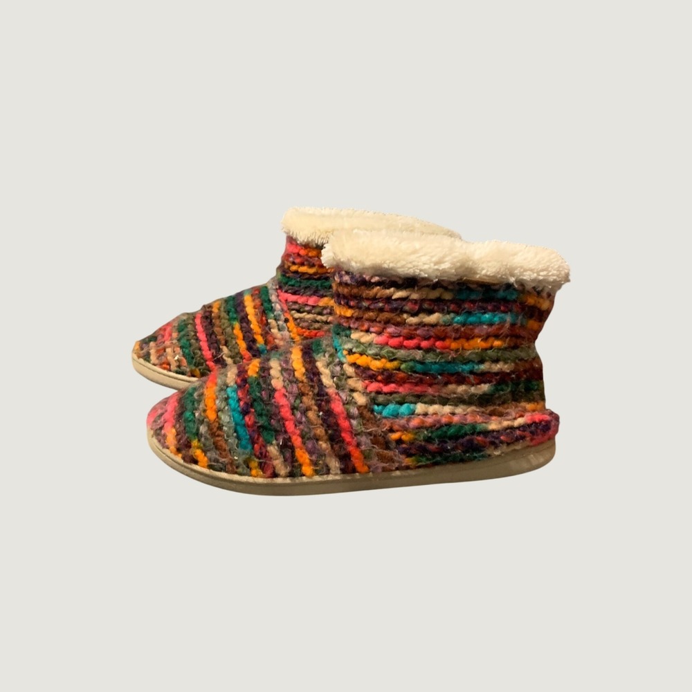 Minnetonka Slipper Boots Womens L 8-9 Rainbow Knit Faux Fur Cottage44048
